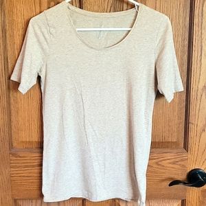 💥3 for $12! Mossimo Medium Cream Tshirt